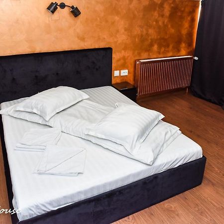 מלון מויצ'ו דה סוס Pixxel House מראה חיצוני תמונה