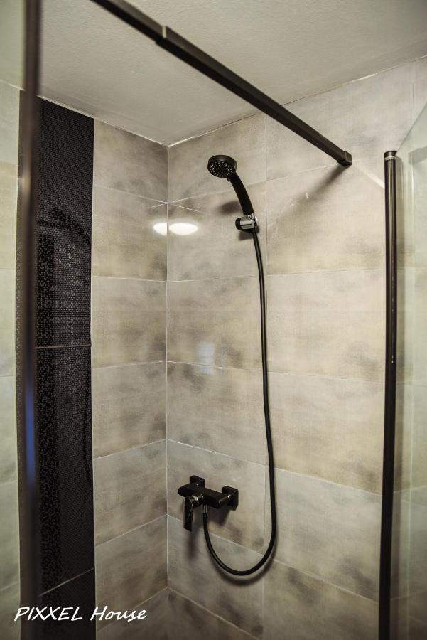 מלון מויצ'ו דה סוס Pixxel House מראה חיצוני תמונה